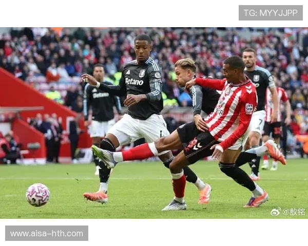 英超：桑德兰 1-1 埃弗顿 争议判罚引热议，桑德兰主场